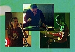 atelierTheremin , arne neumann , Arne Paul Neumann , slide , guitarlele , steel guitar , steel gitarre , hawaiigitarre , hawaiian guitar , hawaiian steel , live , studio , bass , berlin , recordings , Slyder , Manfred Miersch